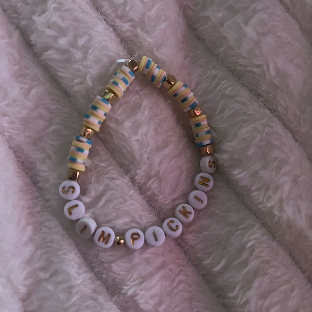 21 sabrina carpenter handmade concert worn bracelets! - Picture 13 of 16